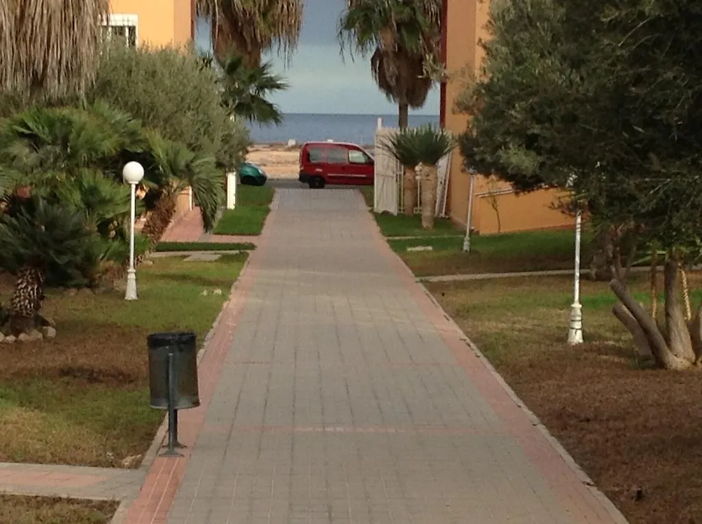 Apartamentos Las Caletas Playa La Oliva